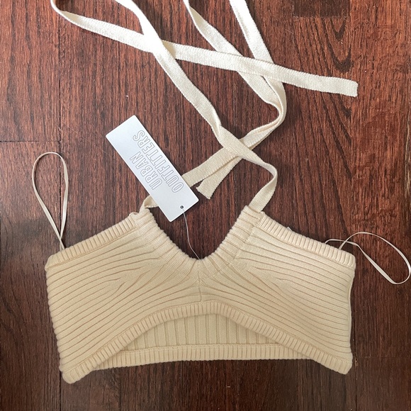 Urban Outfitters Tie Crop Top - Picture 8 of 9